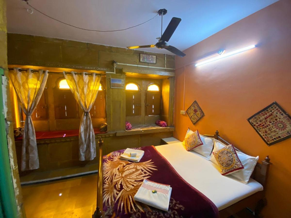 Hostel Little Prince Home Stay Джайсалмер Экстерьер фото