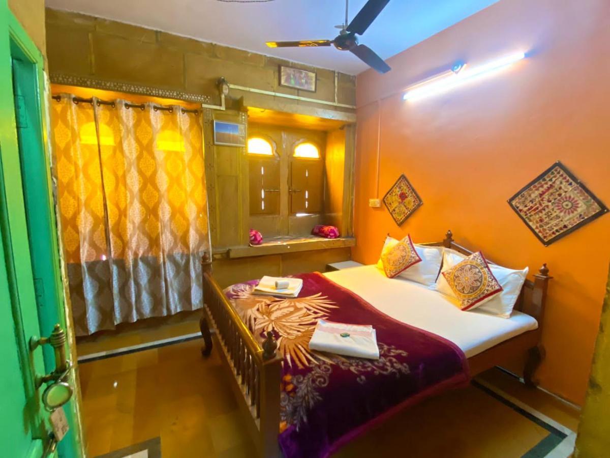 Hostel Little Prince Home Stay Джайсалмер Экстерьер фото